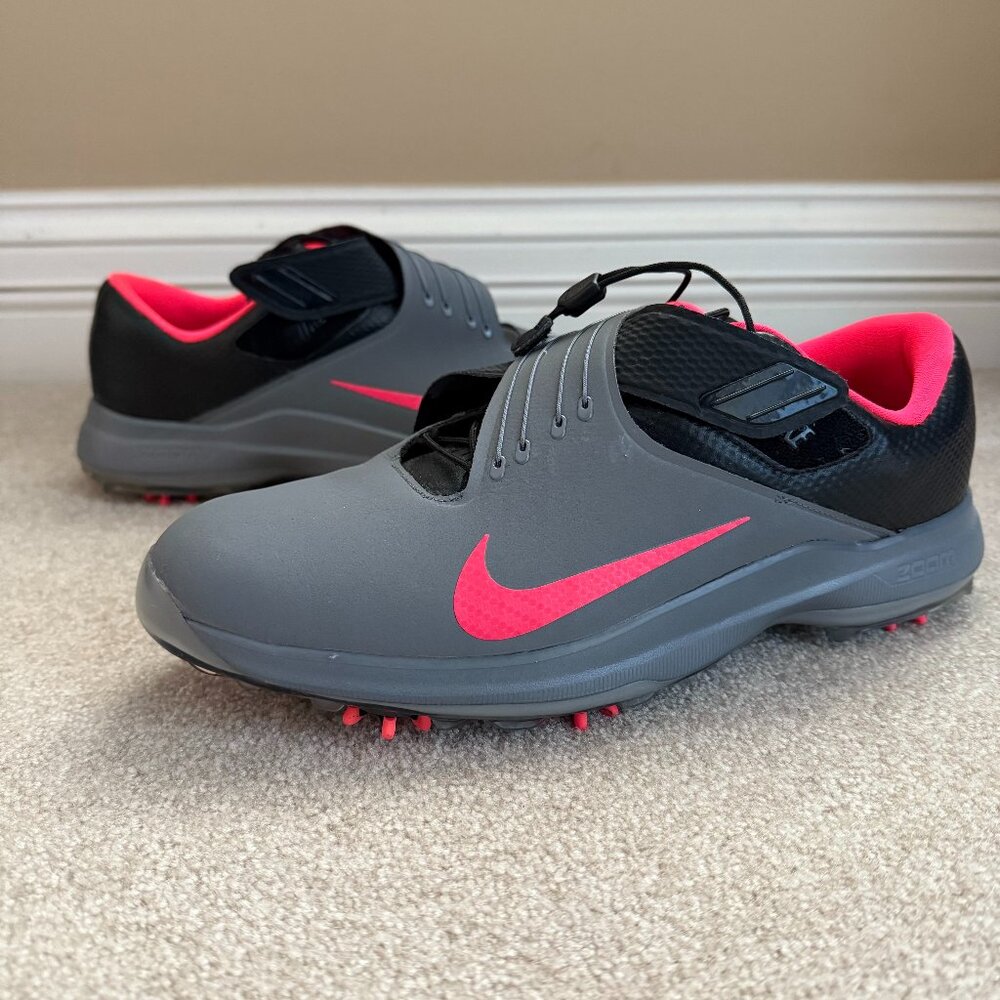 Nike‎ TW 2017 Tiger Woods Cool Grey Solar Red Golf Cleats 880955-003 Mens 9.5